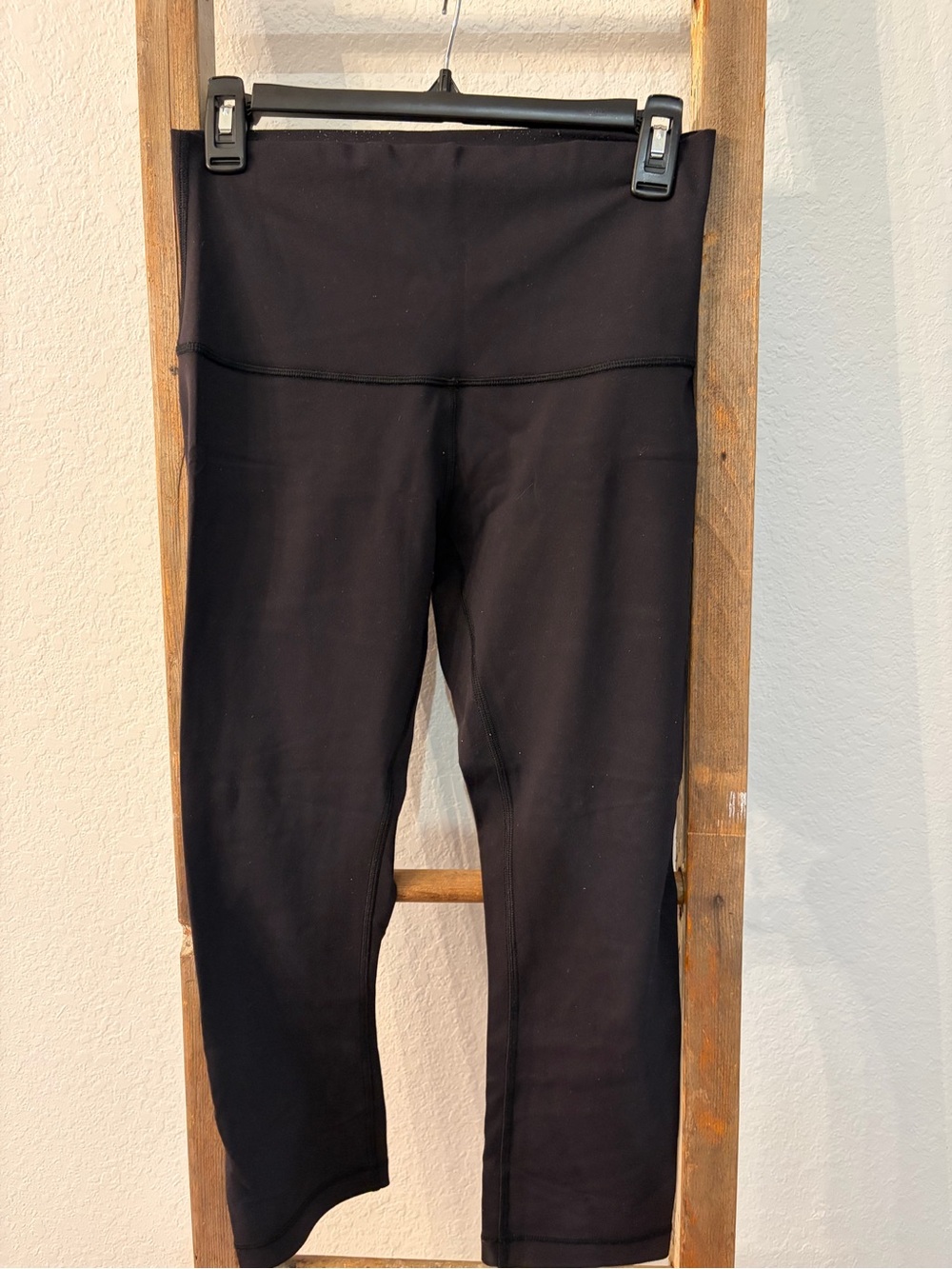 Lululemon Wunder Under High-Waist Black Cropped Leggings
